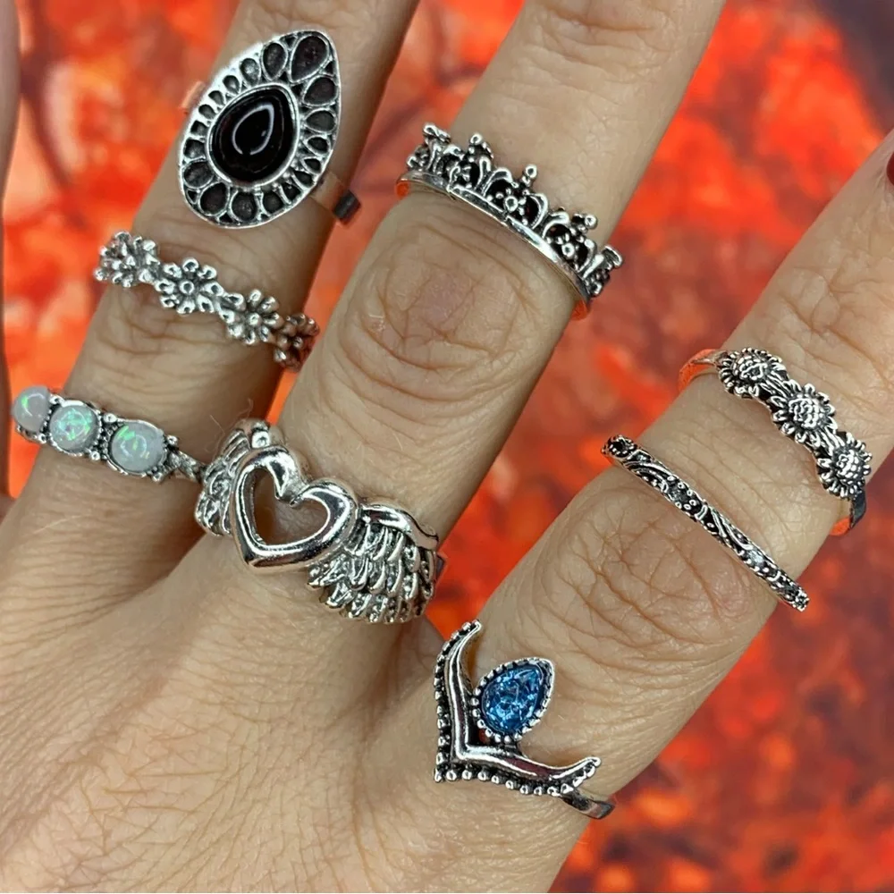 3/$10 NEW Boho Style Rings & MIDI Rings Design Mix / silver tone Bundle NWOT - Picture 5 of 9